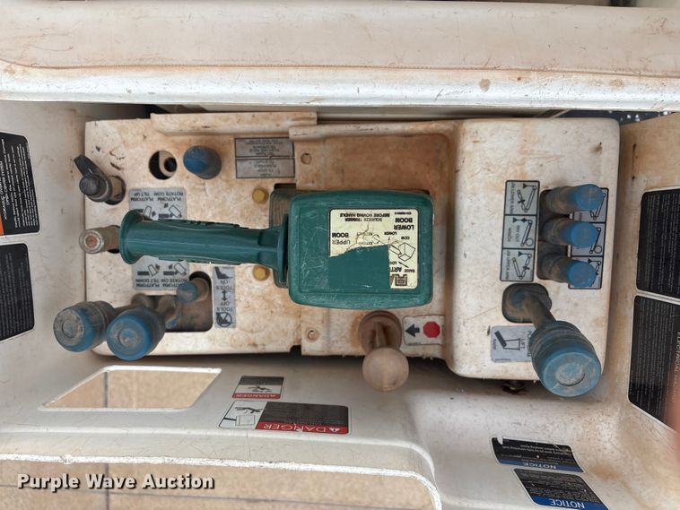 image for item GH9363 2020 Ford F550 SuperCab bucket truck