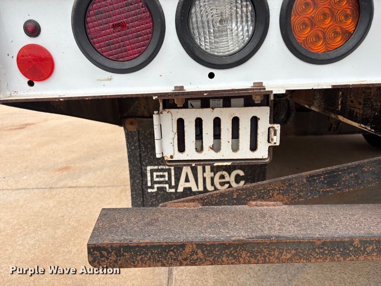 image for item GH9363 2020 Ford F550 SuperCab bucket truck