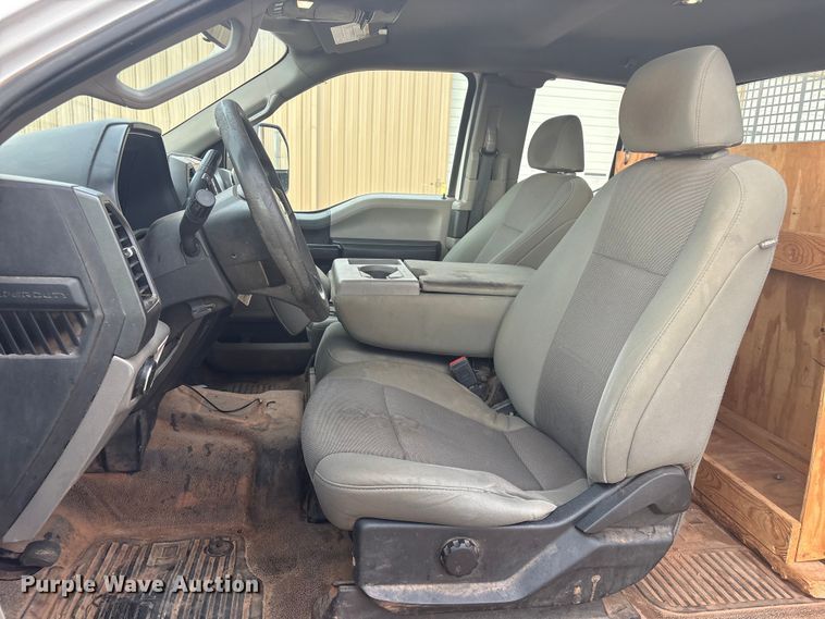 image for item GH9363 2020 Ford F550 SuperCab bucket truck