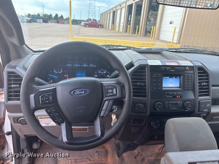 image for item GH9363 2020 Ford F550 SuperCab bucket truck