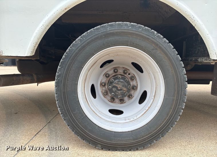 image for item GH9363 2020 Ford F550 SuperCab bucket truck