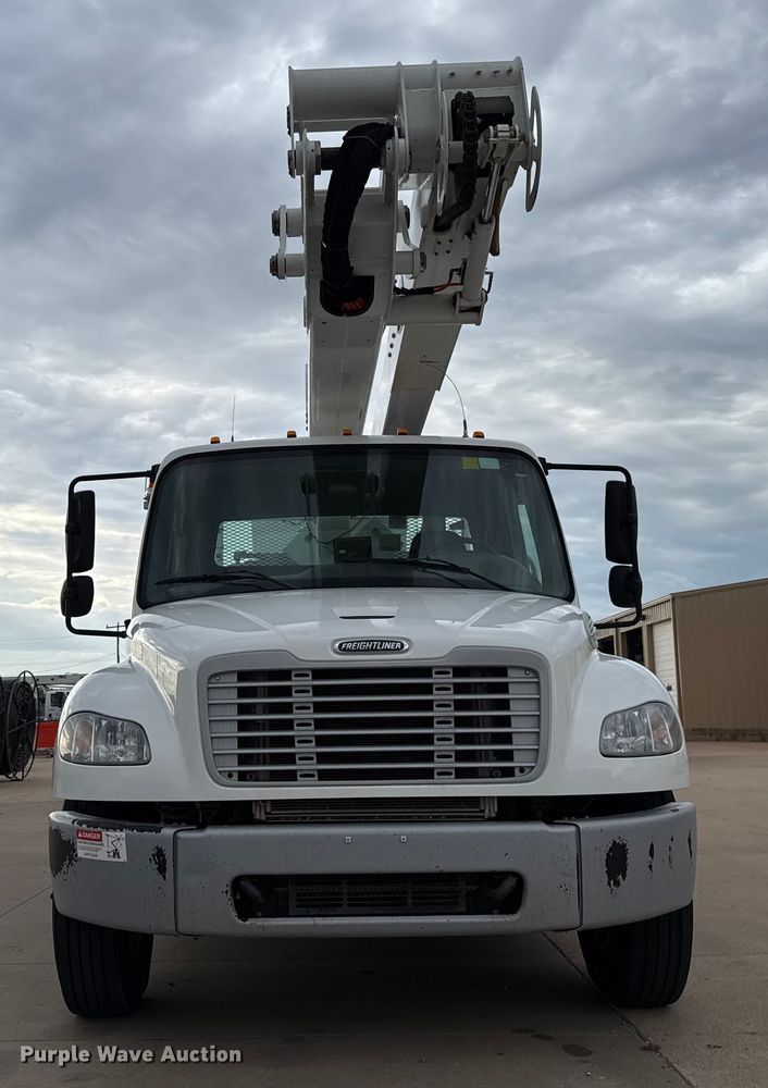 CAMIóN CON CANASTILLA 2018 FREIGHTLINER ETI