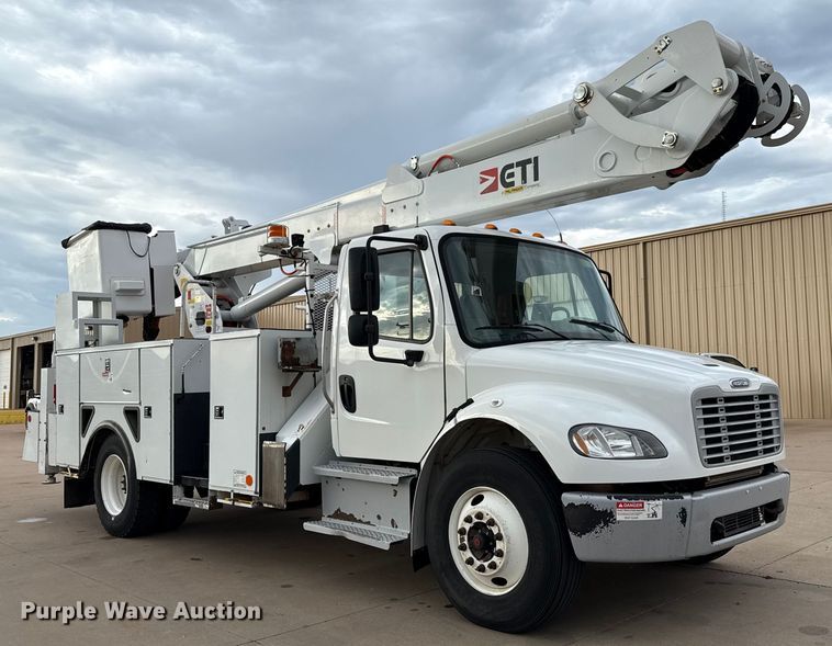 CAMIóN CON CANASTILLA 2018 FREIGHTLINER ETI