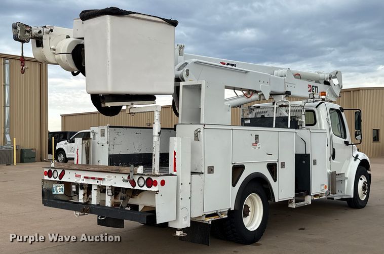 CAMIóN CON CANASTILLA 2018 FREIGHTLINER ETI