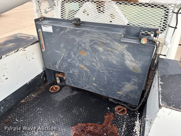 image for item GH9364 2018 Freightliner M2 bucket truck