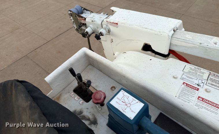 image for item GH9364 2018 Freightliner M2 bucket truck