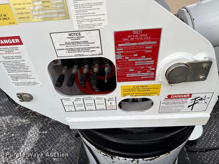 image for item GH9364 2018 Freightliner M2 bucket truck