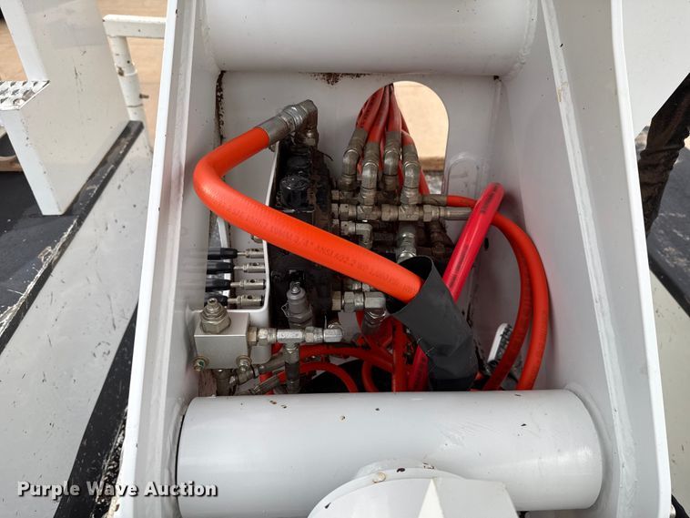 image for item GH9364 2018 Freightliner M2 bucket truck