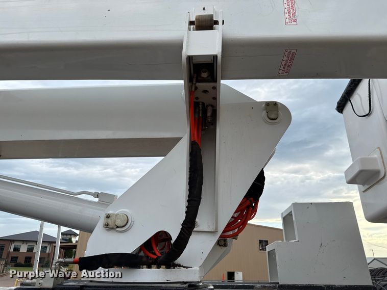 image for item GH9364 2018 Freightliner M2 bucket truck