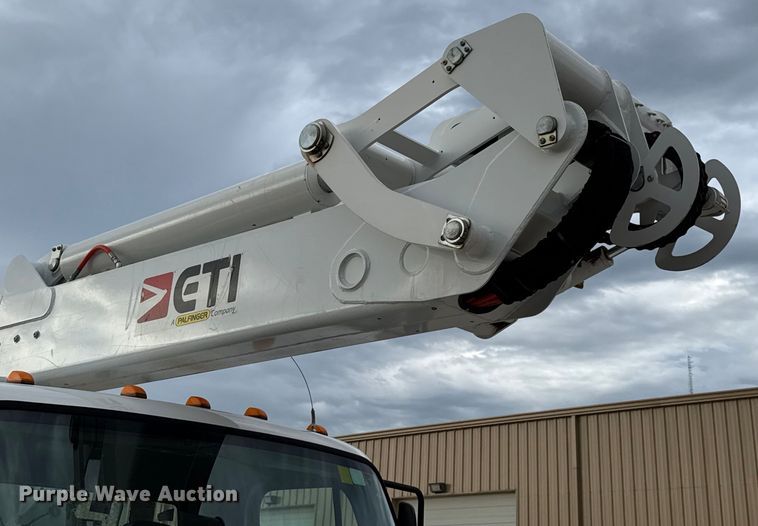 image for item GH9364 2018 Freightliner M2 bucket truck