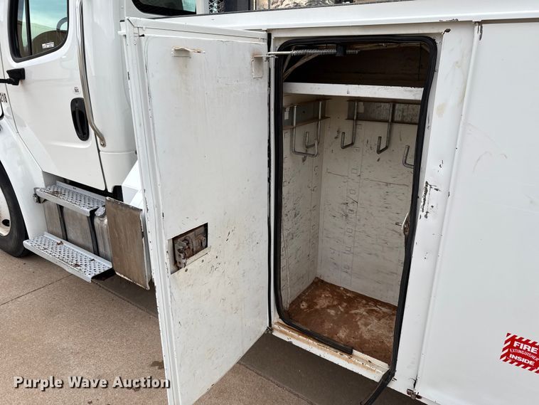 image for item GH9364 2018 Freightliner M2 bucket truck