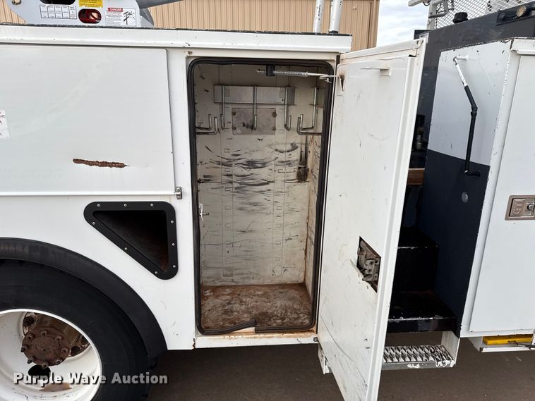 image for item GH9364 2018 Freightliner M2 bucket truck