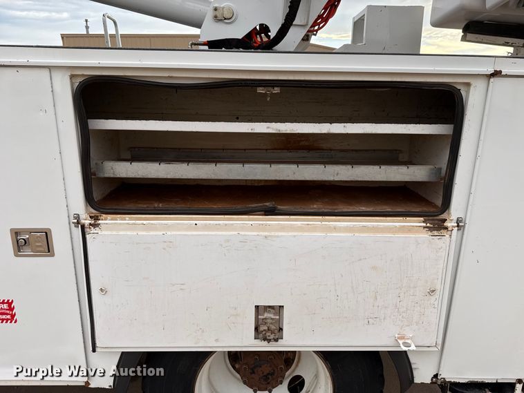 image for item GH9364 2018 Freightliner M2 bucket truck