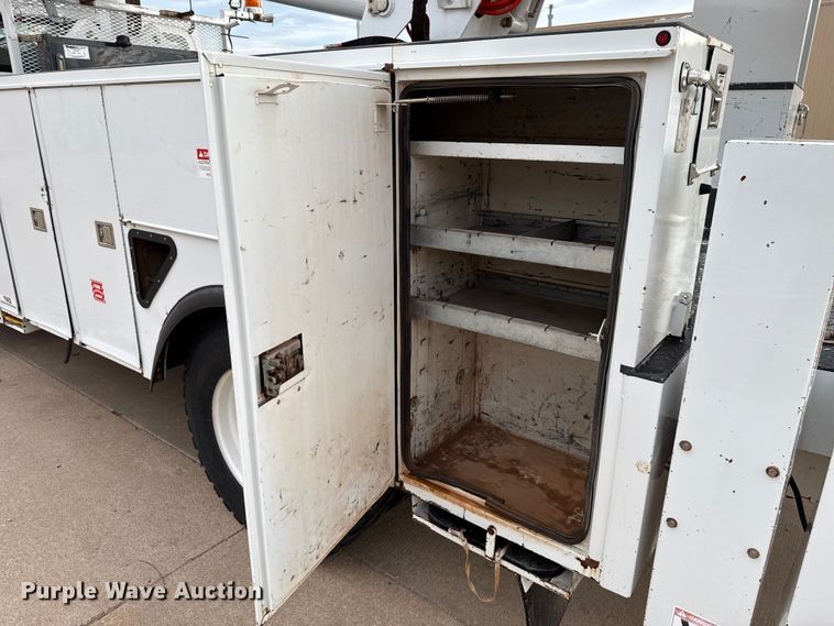 image for item GH9364 2018 Freightliner M2 bucket truck