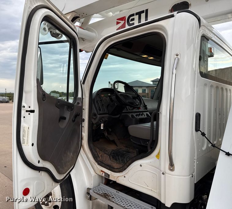 image for item GH9364 2018 Freightliner M2 bucket truck