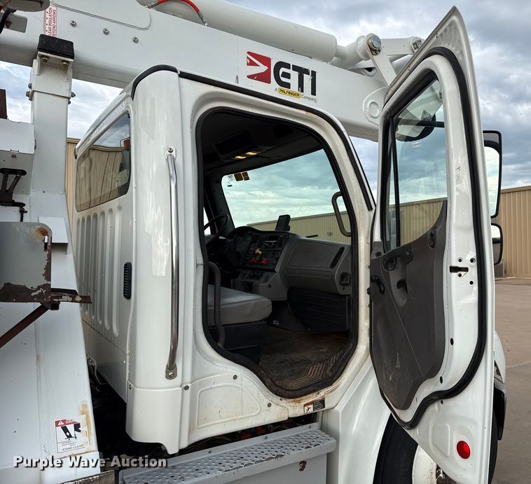 image for item GH9364 2018 Freightliner M2 bucket truck