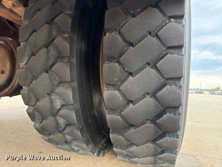 image for item GH9364 2018 Freightliner M2 bucket truck