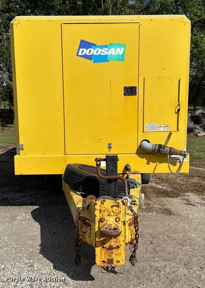 image for item GH9374 2013 Doosan HP1300WCU-T1 air compressor