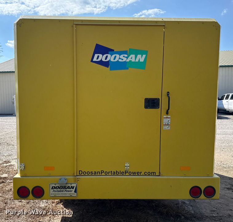 image for item GH9374 2013 Doosan HP1300WCU-T1 air compressor
