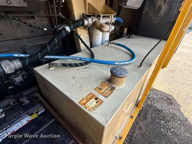 image for item GH9374 2013 Doosan HP1300WCU-T1 air compressor