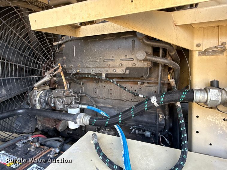 image for item GH9374 2013 Doosan HP1300WCU-T1 air compressor