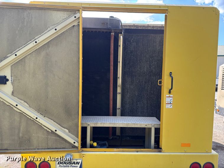 image for item GH9374 2013 Doosan HP1300WCU-T1 air compressor