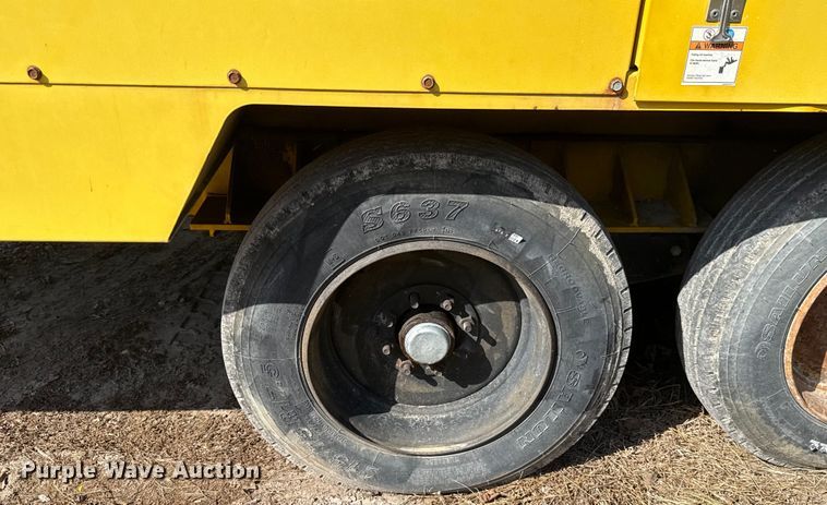 image for item GH9374 2013 Doosan HP1300WCU-T1 air compressor