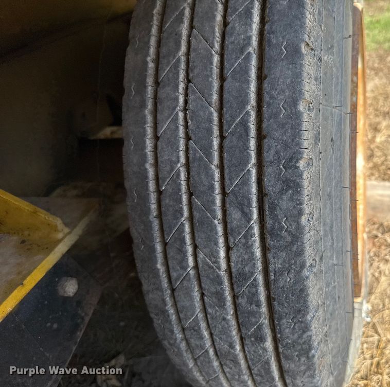 image for item GH9374 2013 Doosan HP1300WCU-T1 air compressor