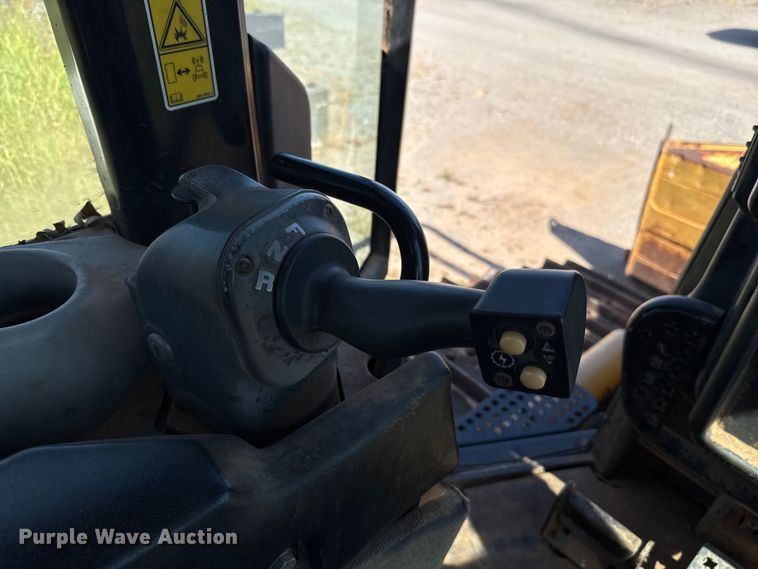 image for item GH9380 2008 Caterpillar D6N XL dozer