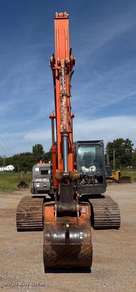 image for item GH9382 2012 Hitachi ZX200LC-3 excavator