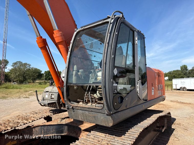 image for item GH9382 2012 Hitachi ZX200LC-3 excavator