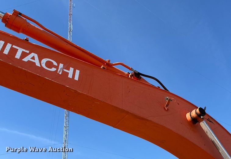 image for item GH9382 2012 Hitachi ZX200LC-3 excavator