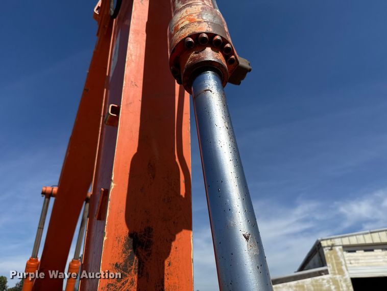 image for item GH9382 2012 Hitachi ZX200LC-3 excavator