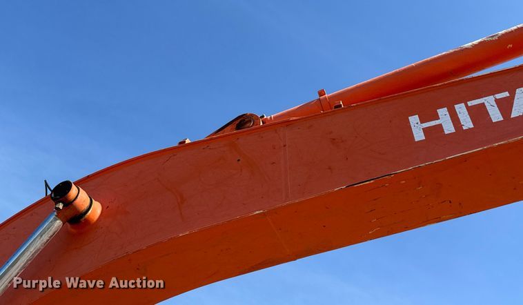 image for item GH9382 2012 Hitachi ZX200LC-3 excavator