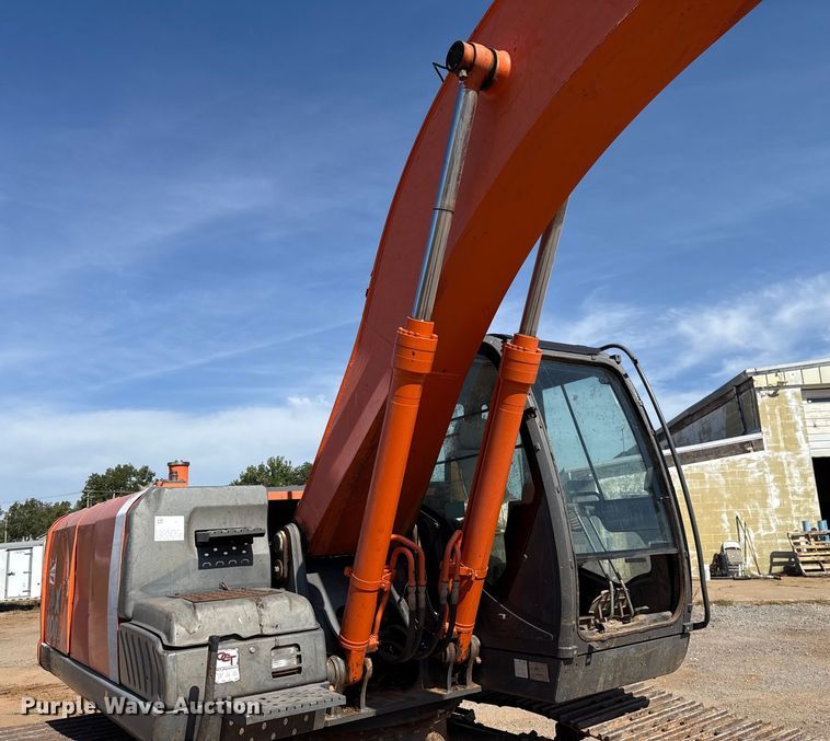 image for item GH9382 2012 Hitachi ZX200LC-3 excavator