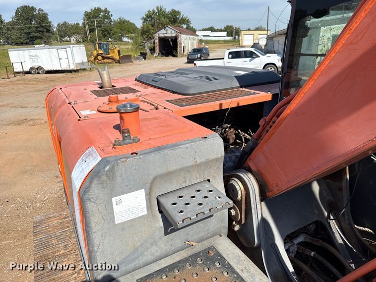 image for item GH9382 2012 Hitachi ZX200LC-3 excavator