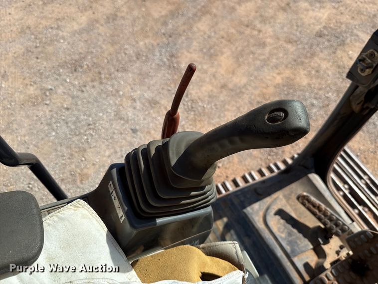 image for item GH9382 2012 Hitachi ZX200LC-3 excavator