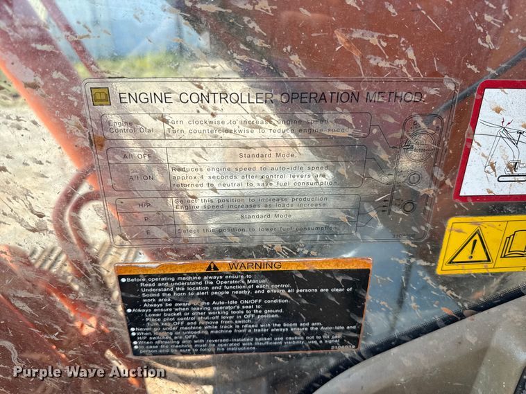 image for item GH9382 2012 Hitachi ZX200LC-3 excavator