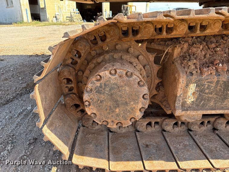 image for item GH9382 2012 Hitachi ZX200LC-3 excavator