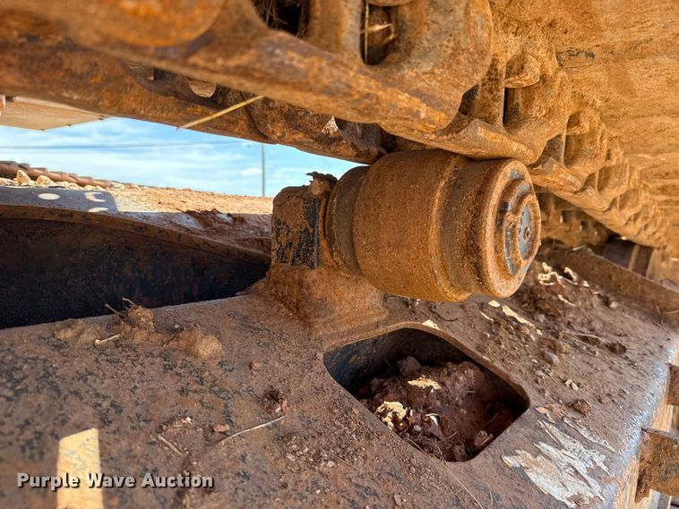 image for item GH9382 2012 Hitachi ZX200LC-3 excavator