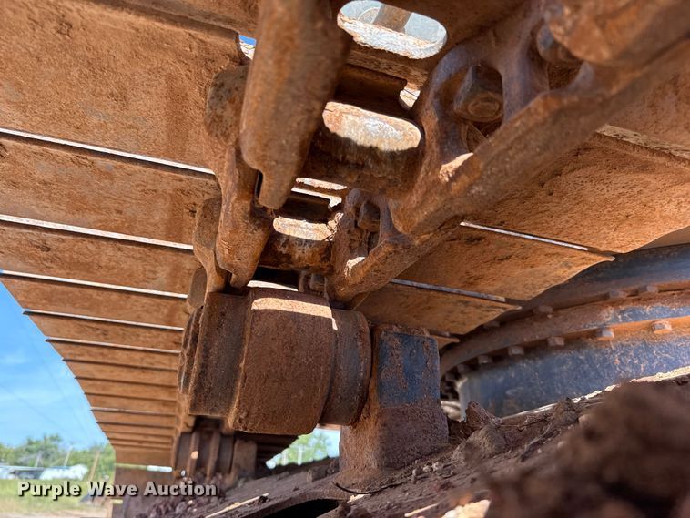 image for item GH9382 2012 Hitachi ZX200LC-3 excavator