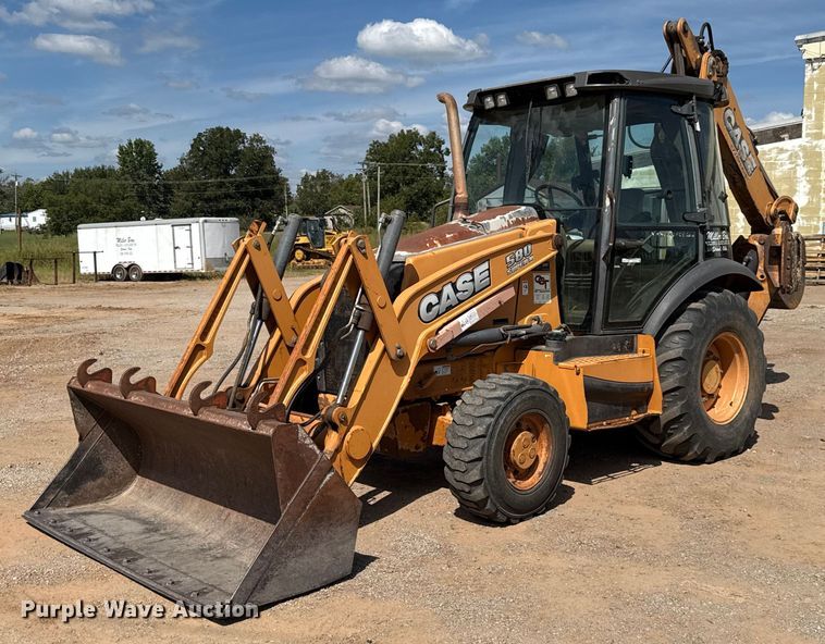 image for item GH9389 2013 Case 580 Super N backhoe