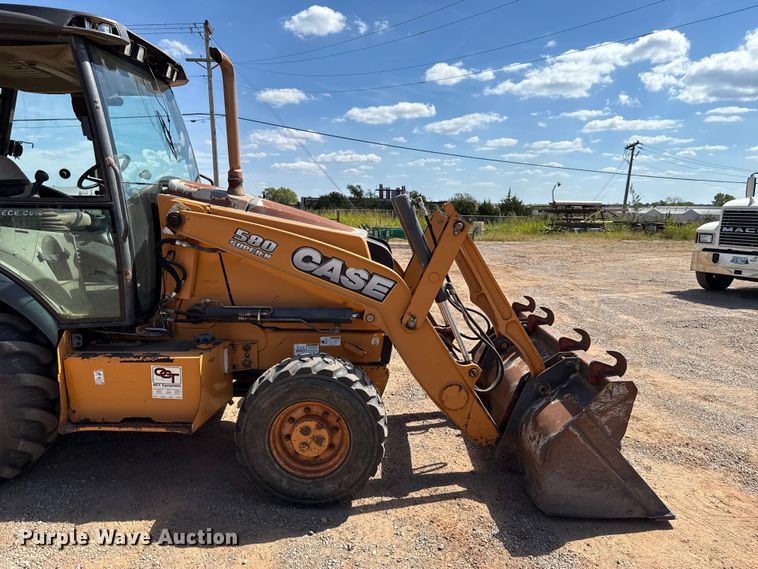 image for item GH9389 2013 Case 580 Super N backhoe