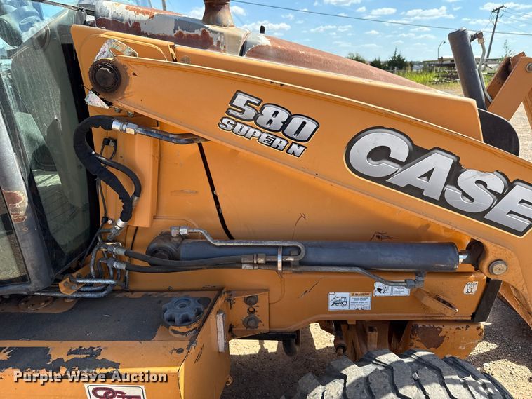 image for item GH9389 2013 Case 580 Super N backhoe