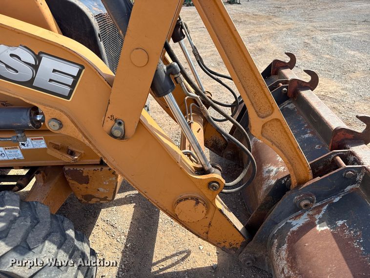 image for item GH9389 2013 Case 580 Super N backhoe