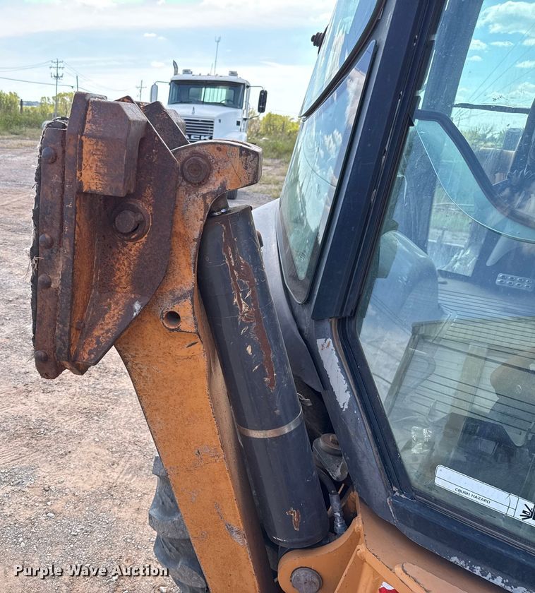 image for item GH9389 2013 Case 580 Super N backhoe