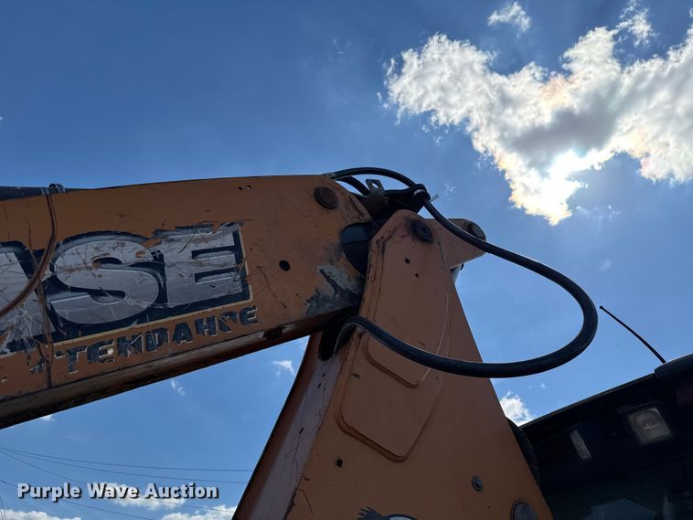 image for item GH9389 2013 Case 580 Super N backhoe