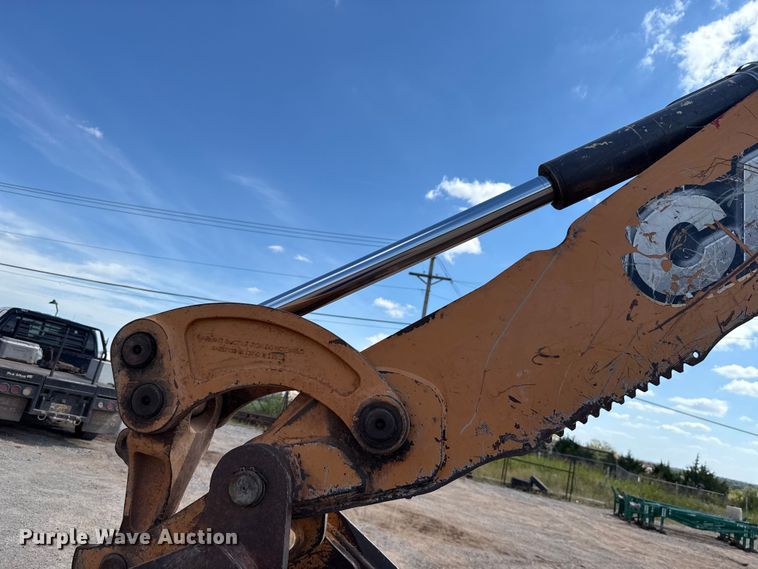 image for item GH9389 2013 Case 580 Super N backhoe