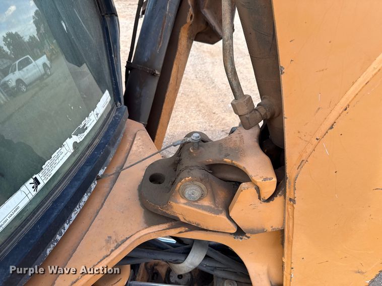 image for item GH9389 2013 Case 580 Super N backhoe
