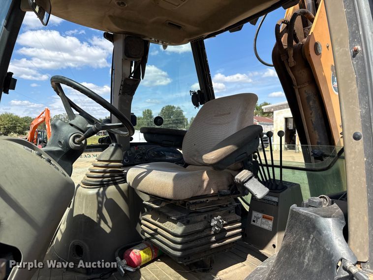 image for item GH9389 2013 Case 580 Super N backhoe